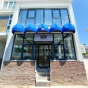 Otel Tut