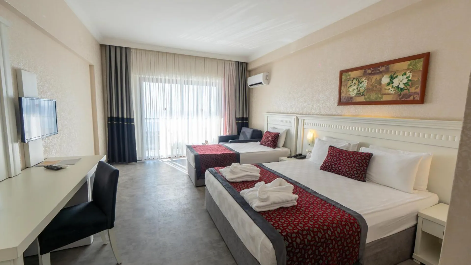 Casa Fora Beach Resort & Spa 安塔利亚